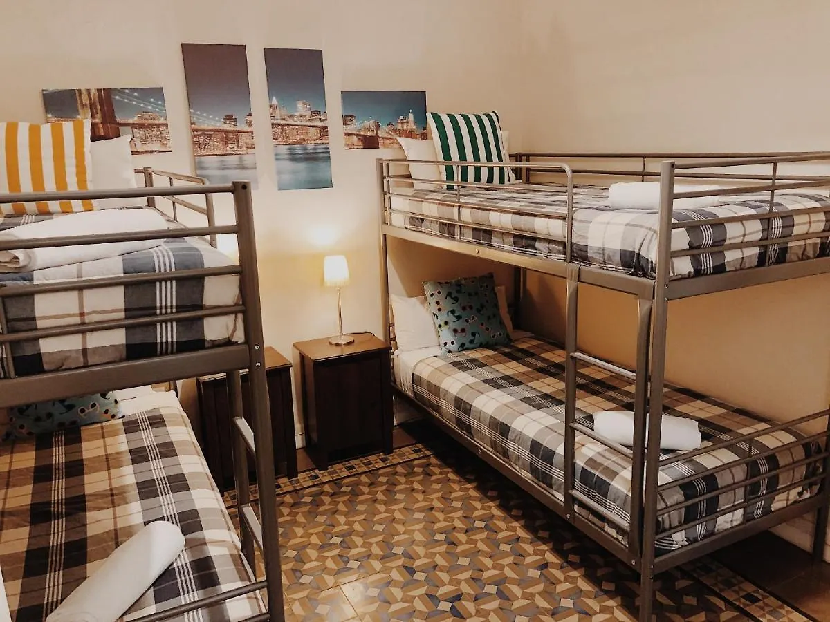 Plaza Universidad Apartments Barcelona 0*,